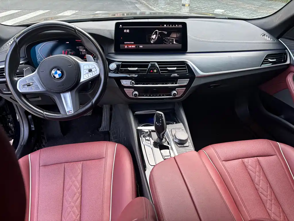 BMW 5 Series 2023 — фото 12