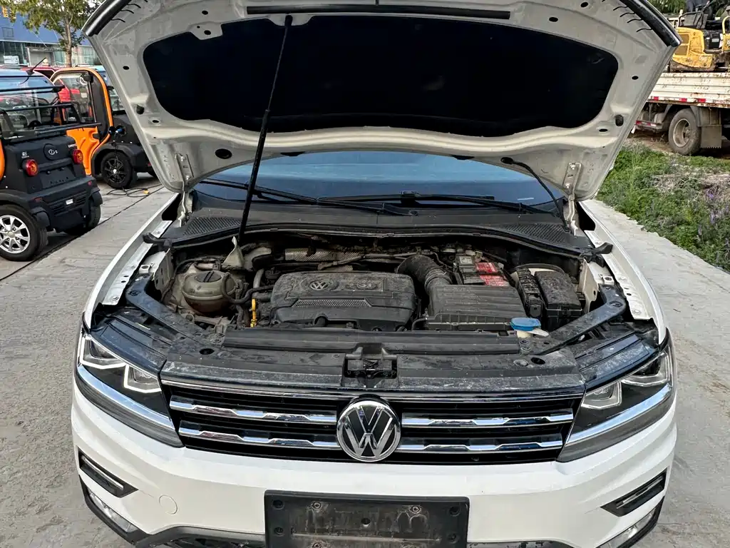 Volkswagen Tiguan L 2017 — фото 17