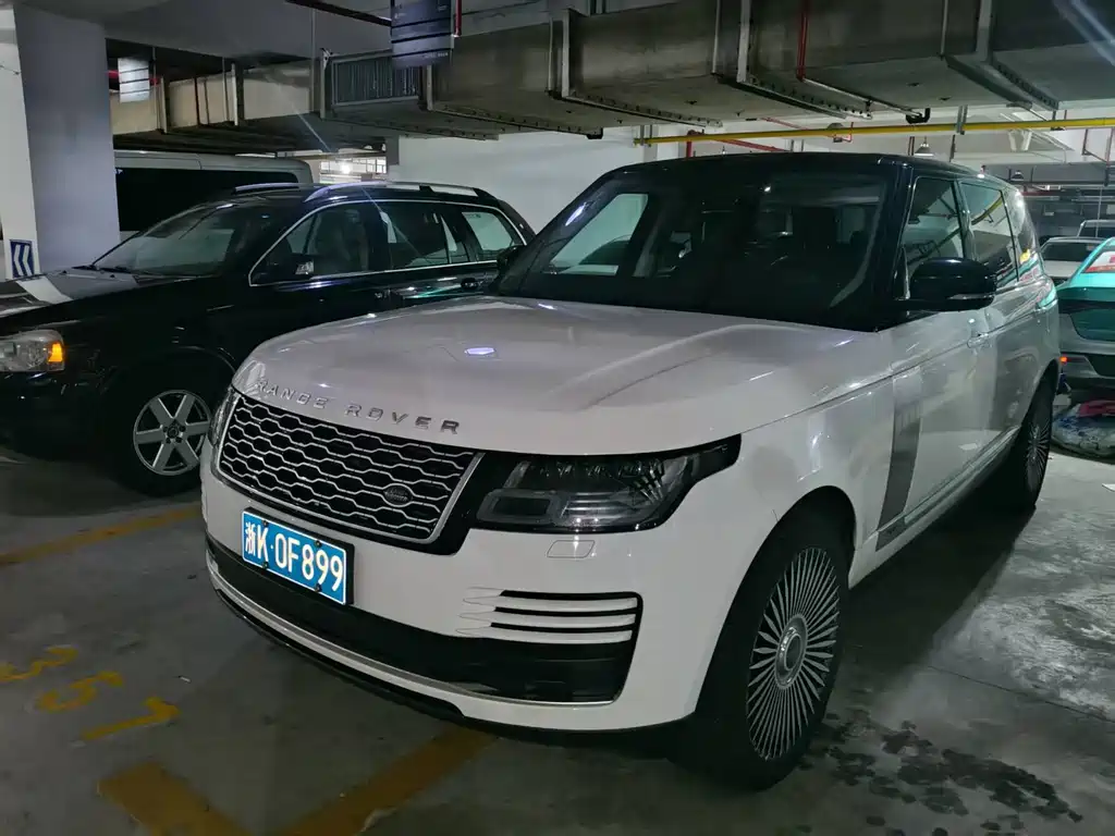 Land Rover Range Rover 2020 — фото 1