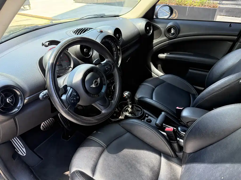 MINI Countryman 2015