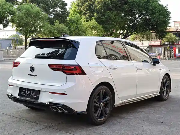 Volkswagen Golf 2023