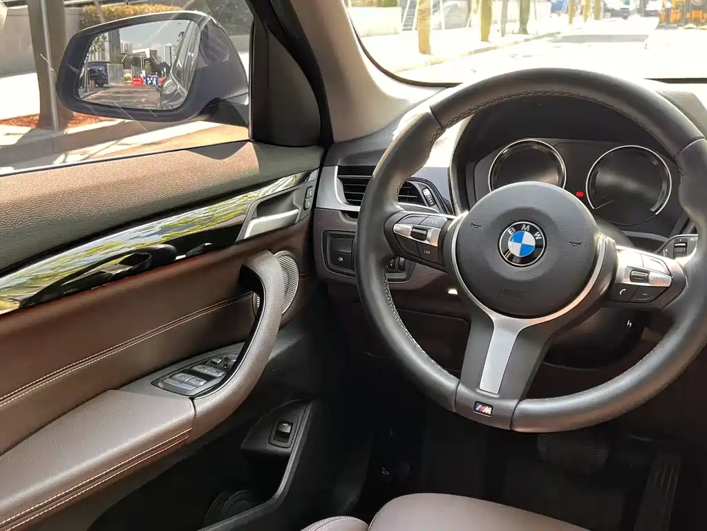 BMW X1 2021 — фото 16
