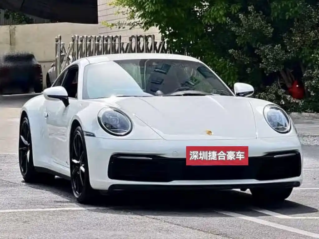 Porsche 911 2021 — фото 2