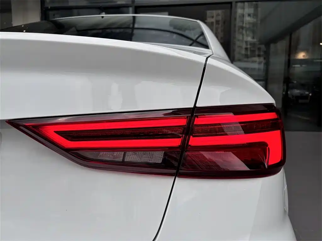 Audi A3 2019 — фото 16