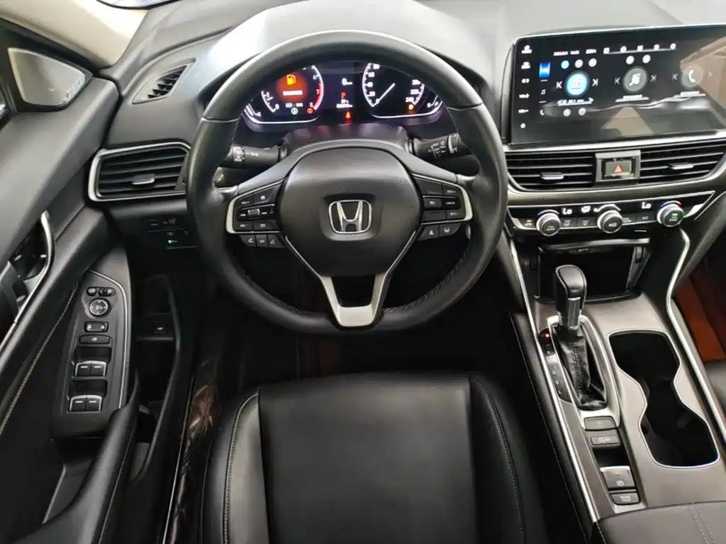Honda Accord 2022 — фото 17