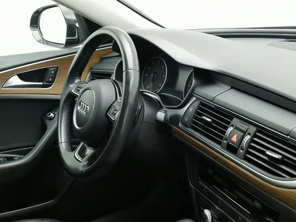 Audi A6L 2018 — фото 22