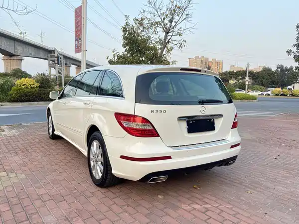 Mercedes-Benz R-Class 2011