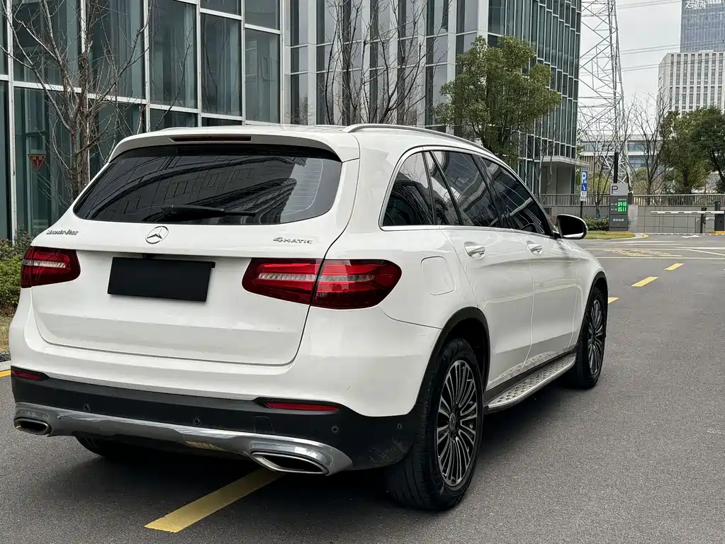 Mercedes-Benz GLC 2018 — фото 10