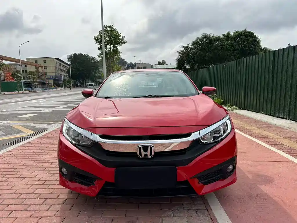 Honda Civic 2018 — фото 2