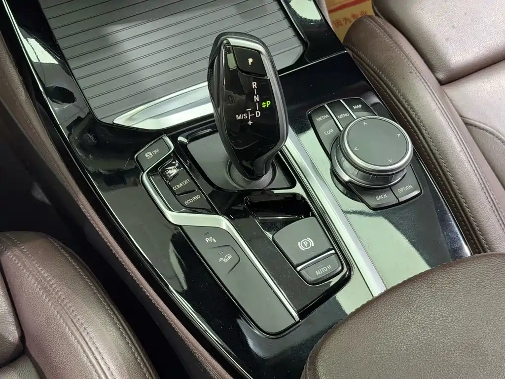BMW X4 2019 — фото 14
