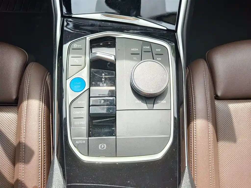 BMW i3 2023 — фото 7
