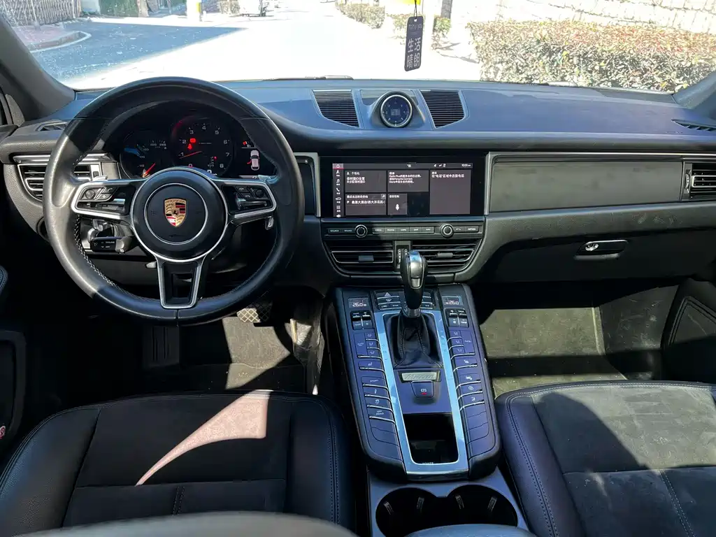 Porsche Macan 2019 — фото 3