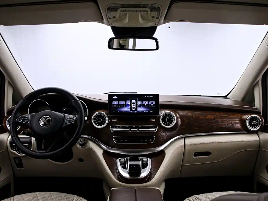Mercedes-Benz V-Class 2019 — фото 5