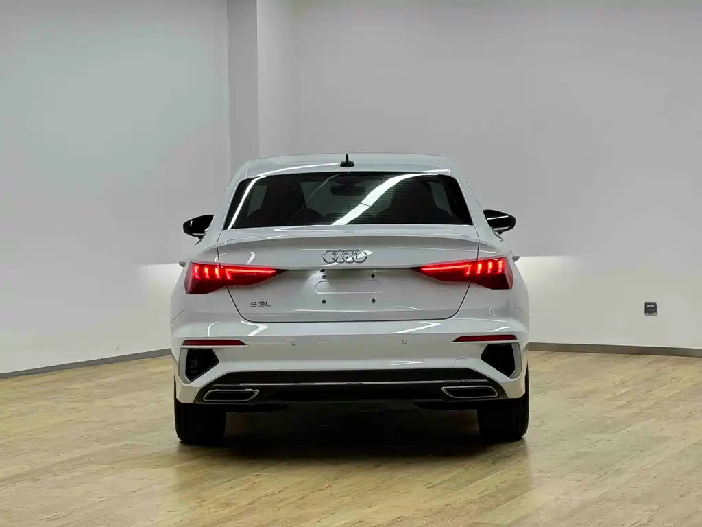Audi A3 2024 — фото 27