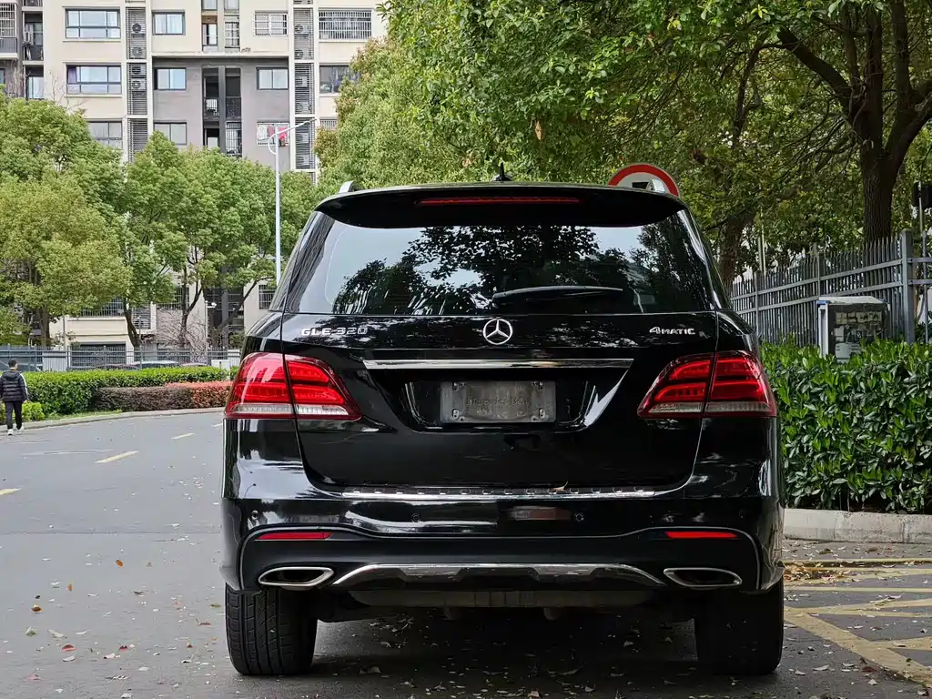 Mercedes-Benz GLE 2017 — фото 4
