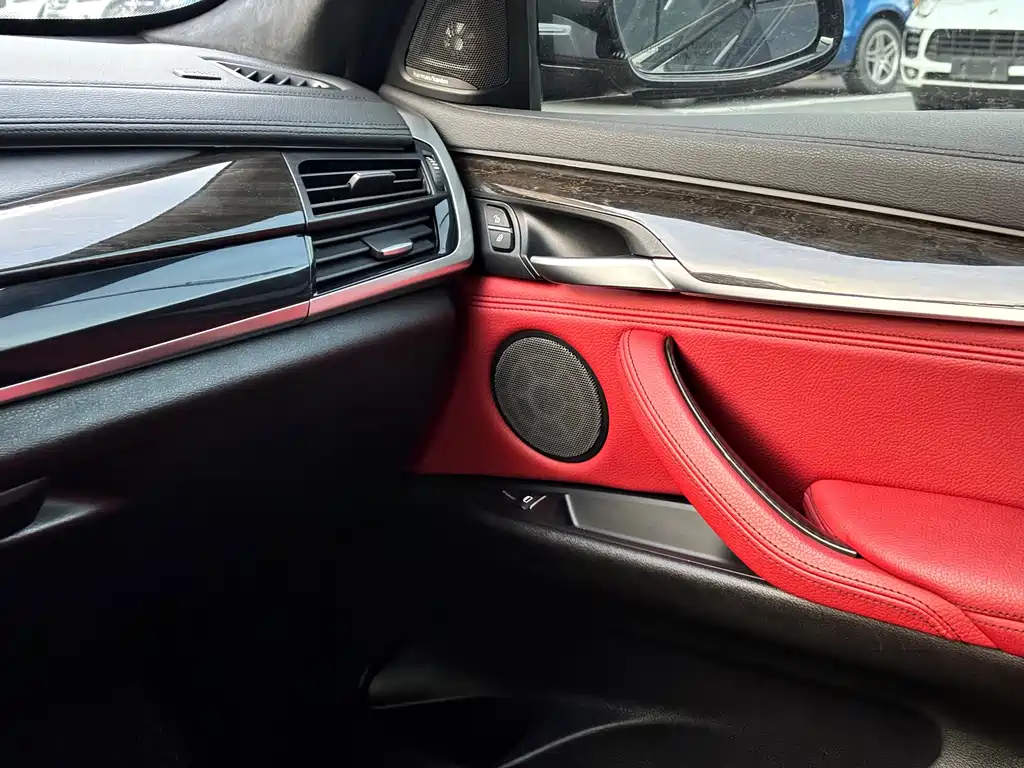 BMW X6 2018 — фото 15