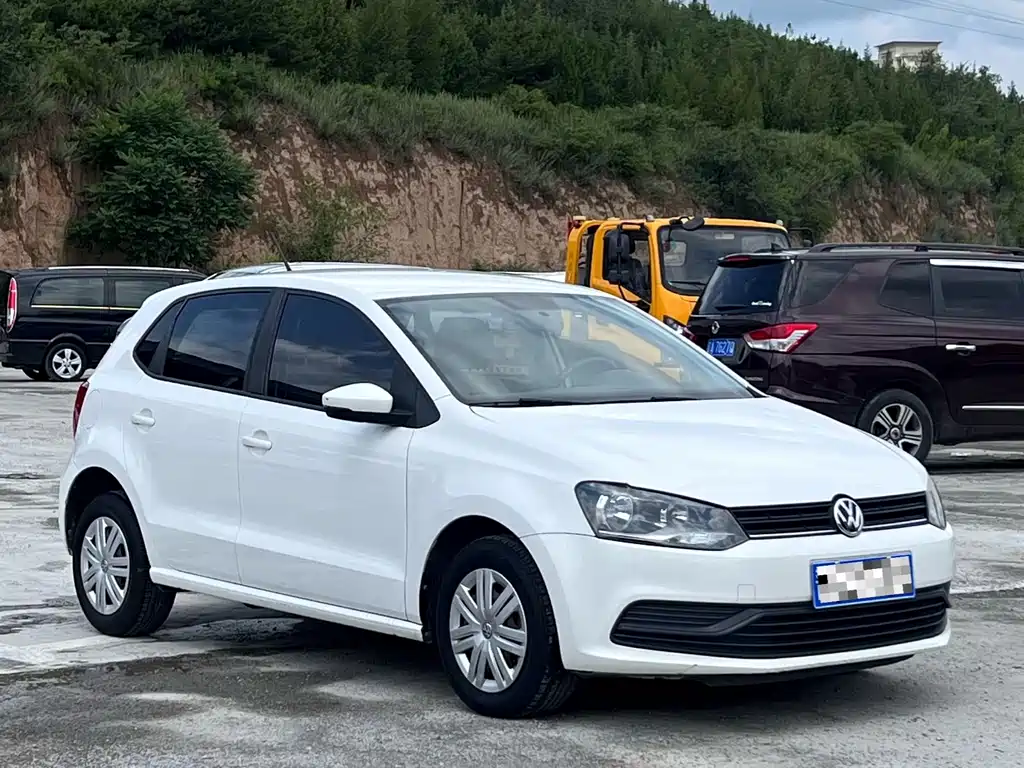 Volkswagen Polo 2015 — фото 3