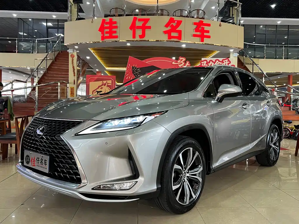 Lexus RX 2021 — фото 1