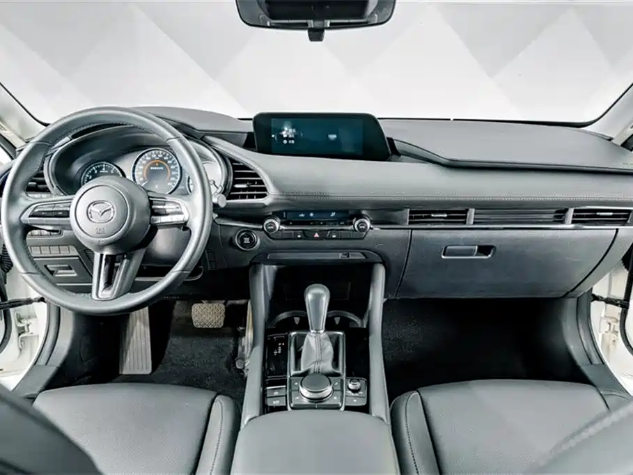 Mazda 3 Axela 2021 — фото 10
