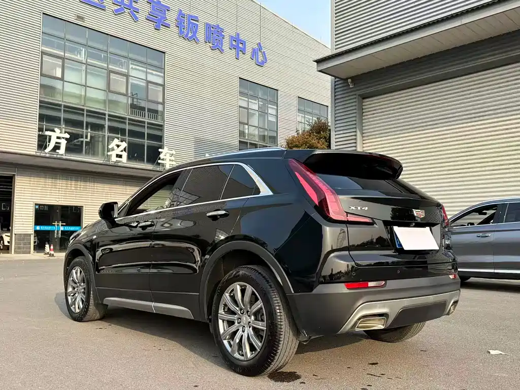 Cadillac XT4 2021 — фото 5