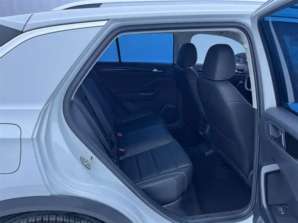 Volkswagen T-Roc 2022 — фото 15