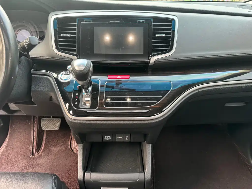 Honda Odyssey 2019 — фото 12