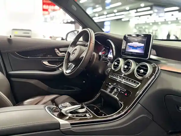 Mercedes-Benz GLC 2018