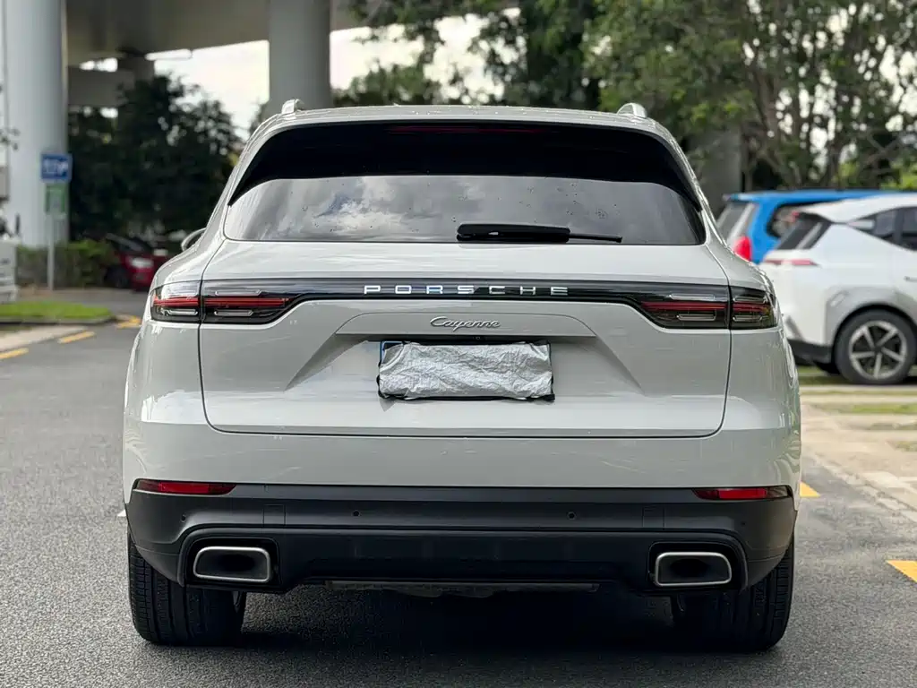 Porsche Cayenne 2018 — фото 14