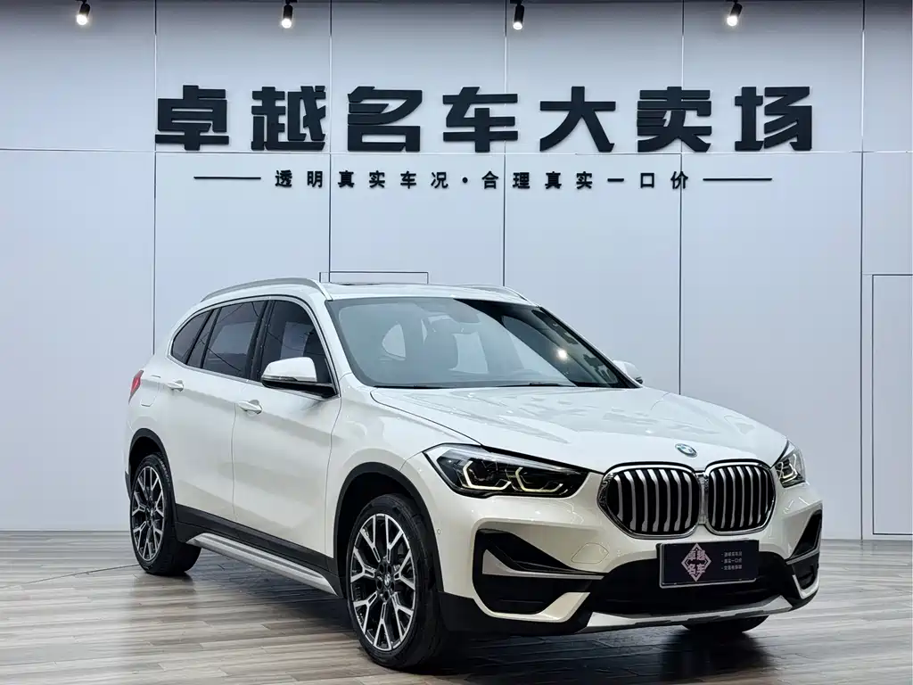 BMW X1 2020 — фото 1
