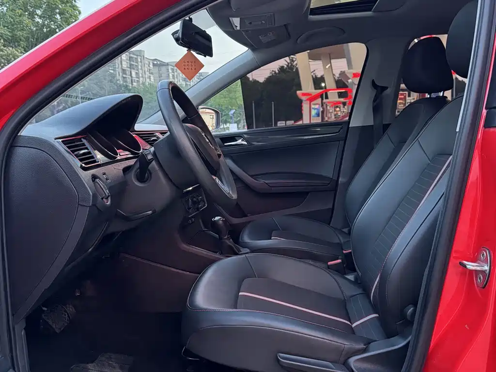 Skoda Rapid Spaceback 2020 — фото 10