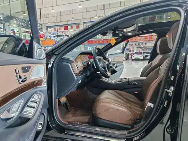 Mercedes-Benz S-Class 2020