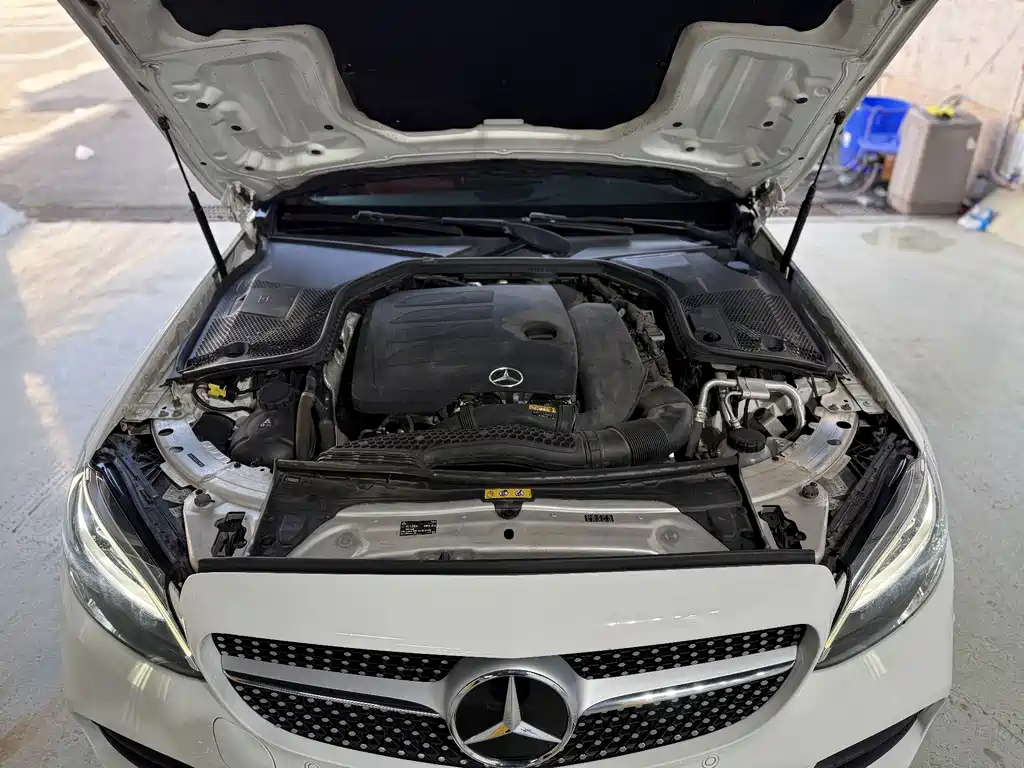 Mercedes-Benz C-Class 2020 — фото 20