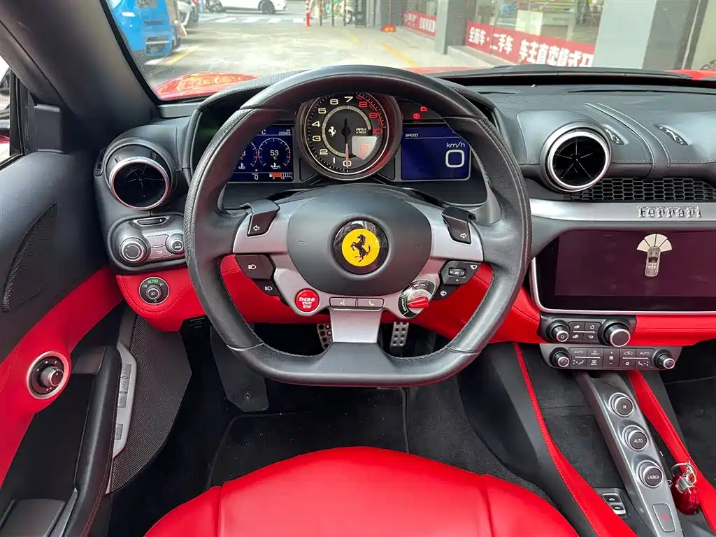 Ferrari Portofino 2019 — фото 12