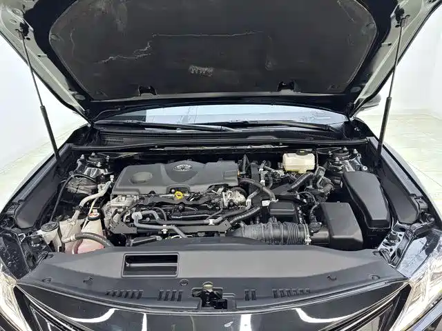 Toyota Camry 2023 — фото 20