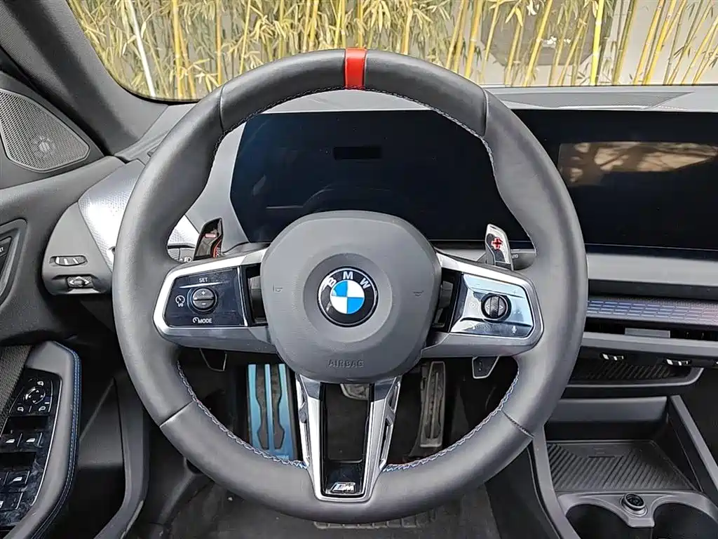 BMW M235L 2025 — фото 10