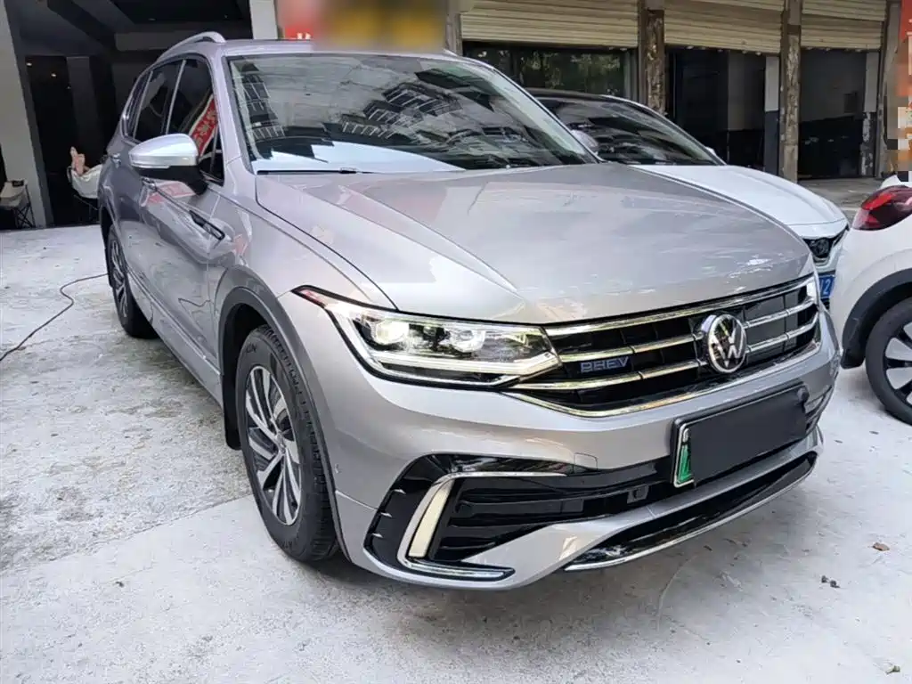 Volkswagen Tiguan L PHEV 2023 — фото 4