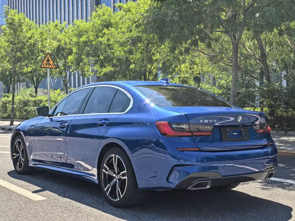 BMW 3 Series 2020 — фото 16