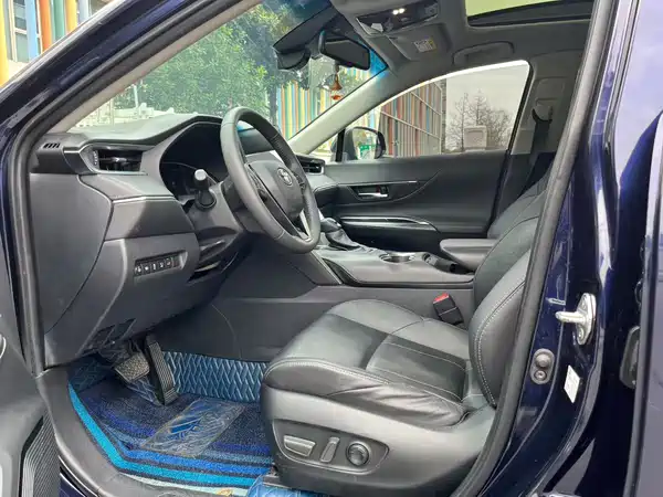 Toyota Harrier 2022