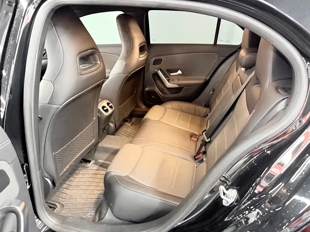 Mercedes-Benz A-Class AMG 2023 — фото 10