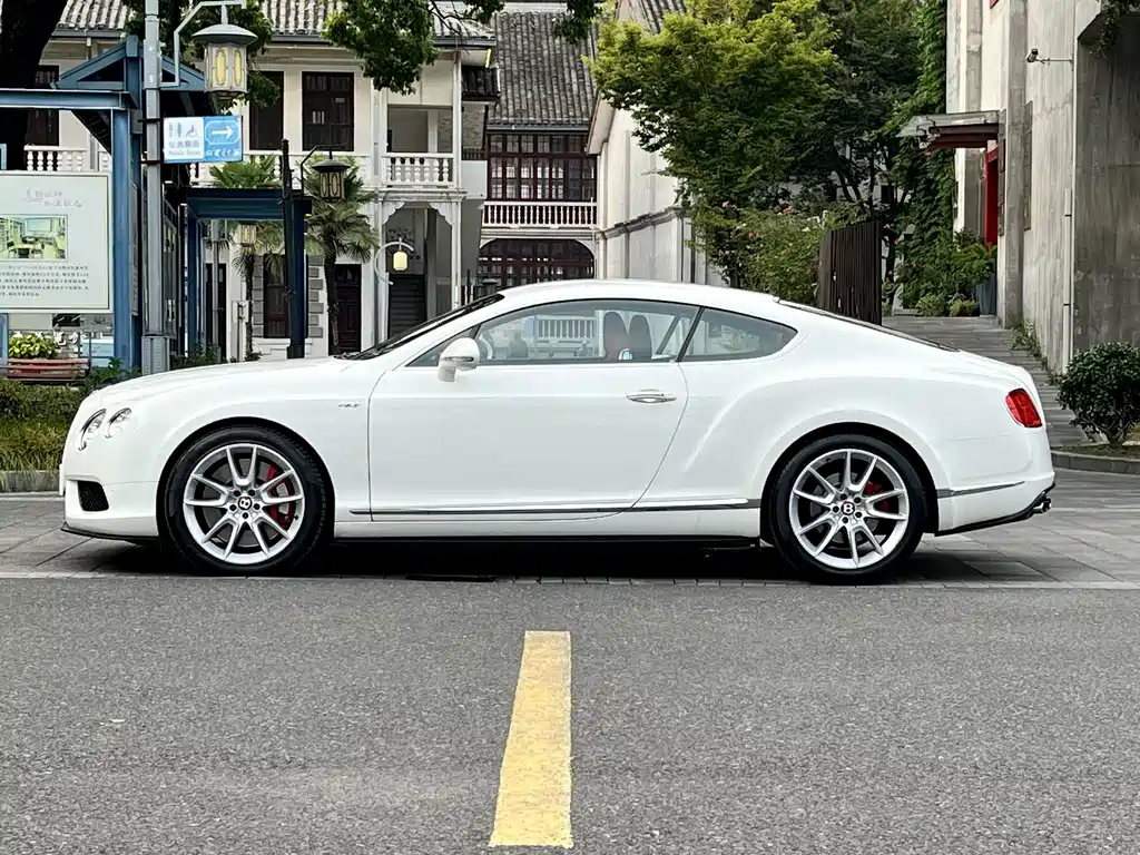 Bentley Continental 2014 — фото 6