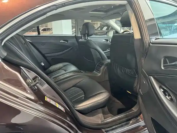 Mercedes-Benz CLS 2011