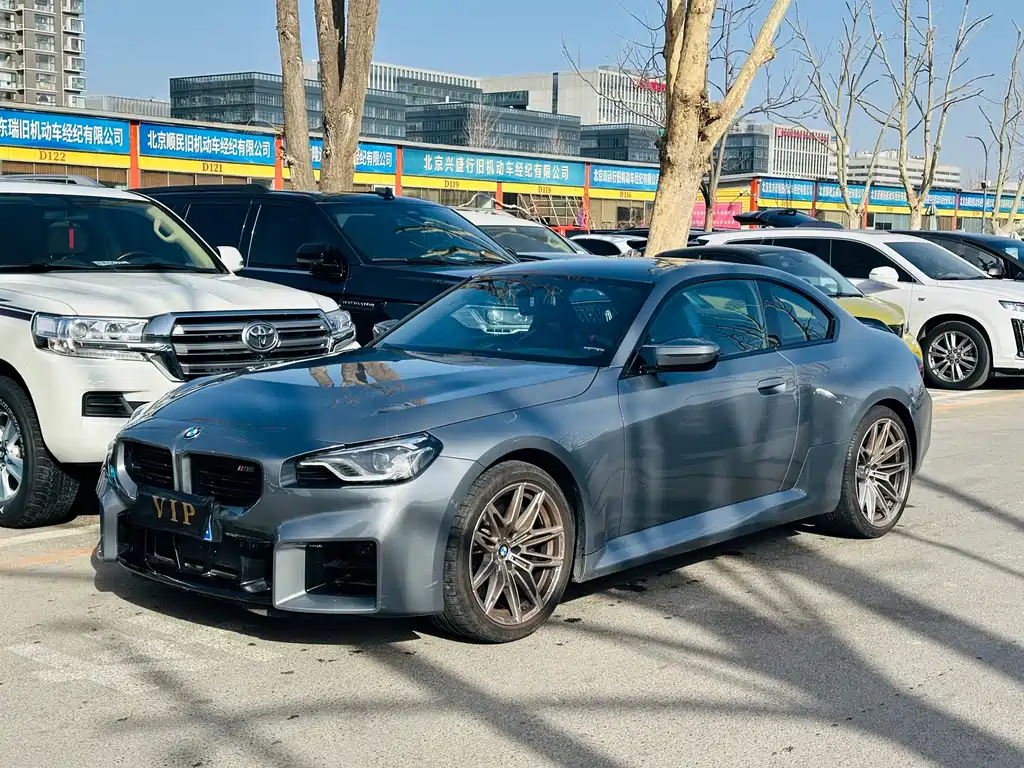 BMW M2 2025 — фото 1