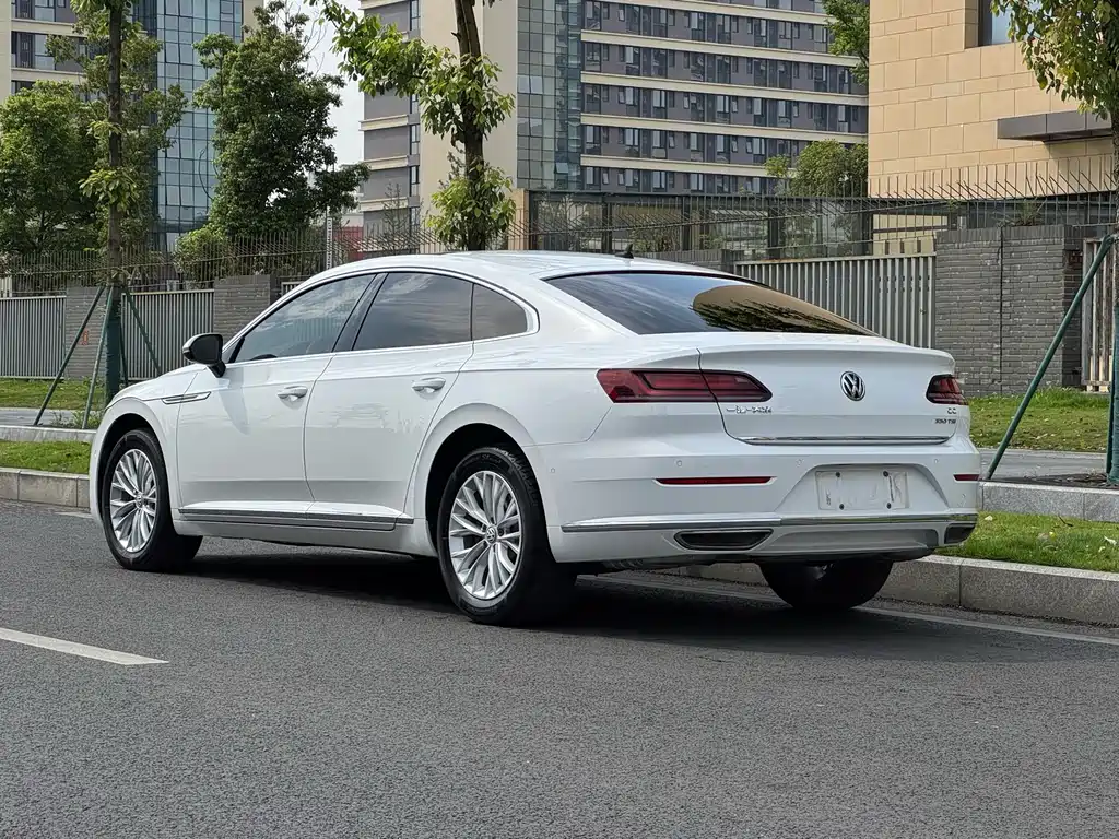 Volkswagen CC 2019 — фото 12