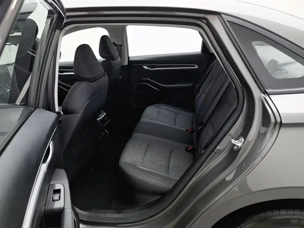 Geely Emgrand 2023 — фото 15