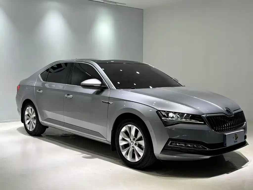 Skoda Superb 2022
