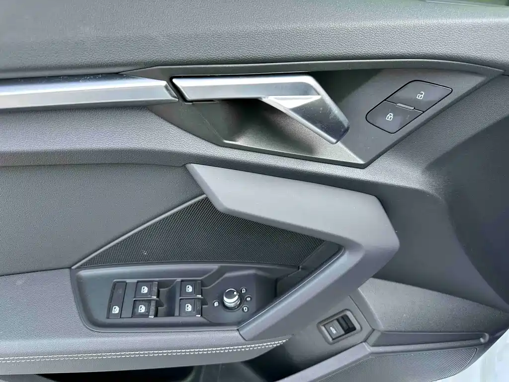 Audi A3 2022 — фото 12