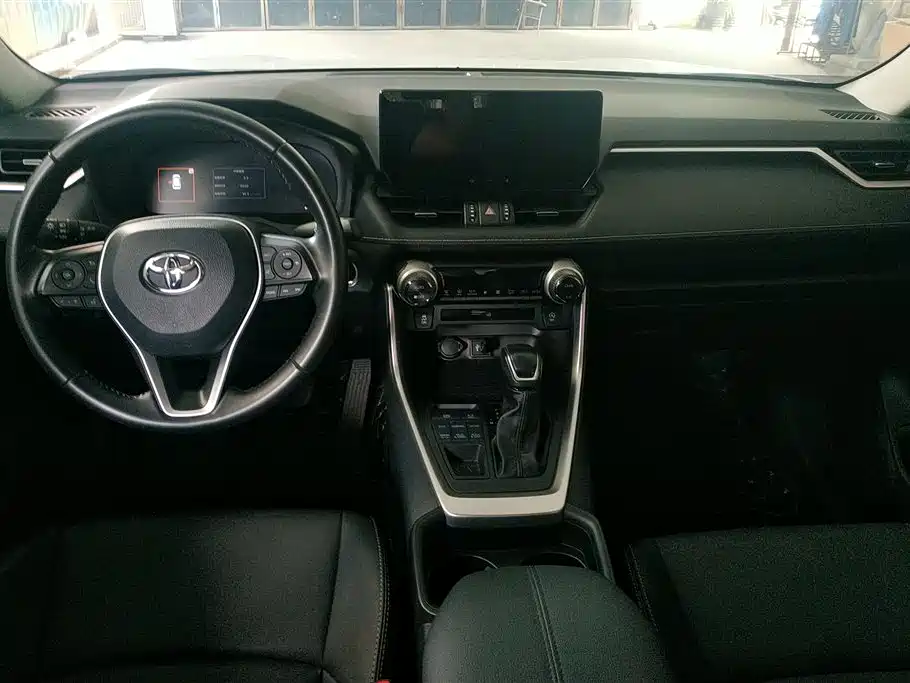 Toyota Wildlander 2023 — фото 12