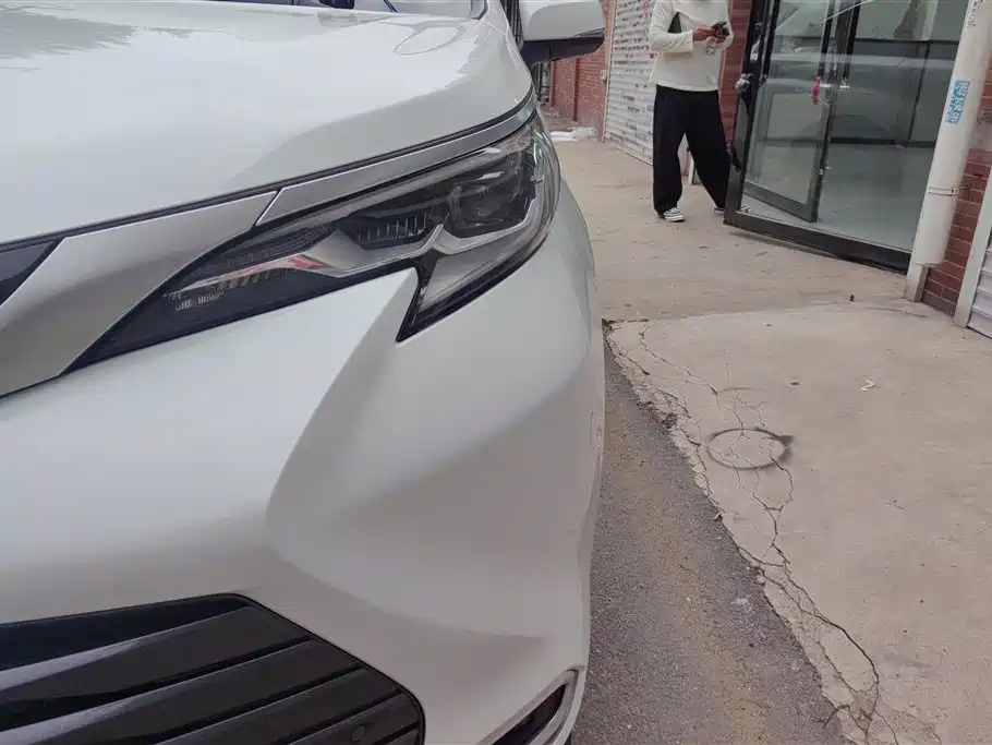 Toyota Sienna 2022