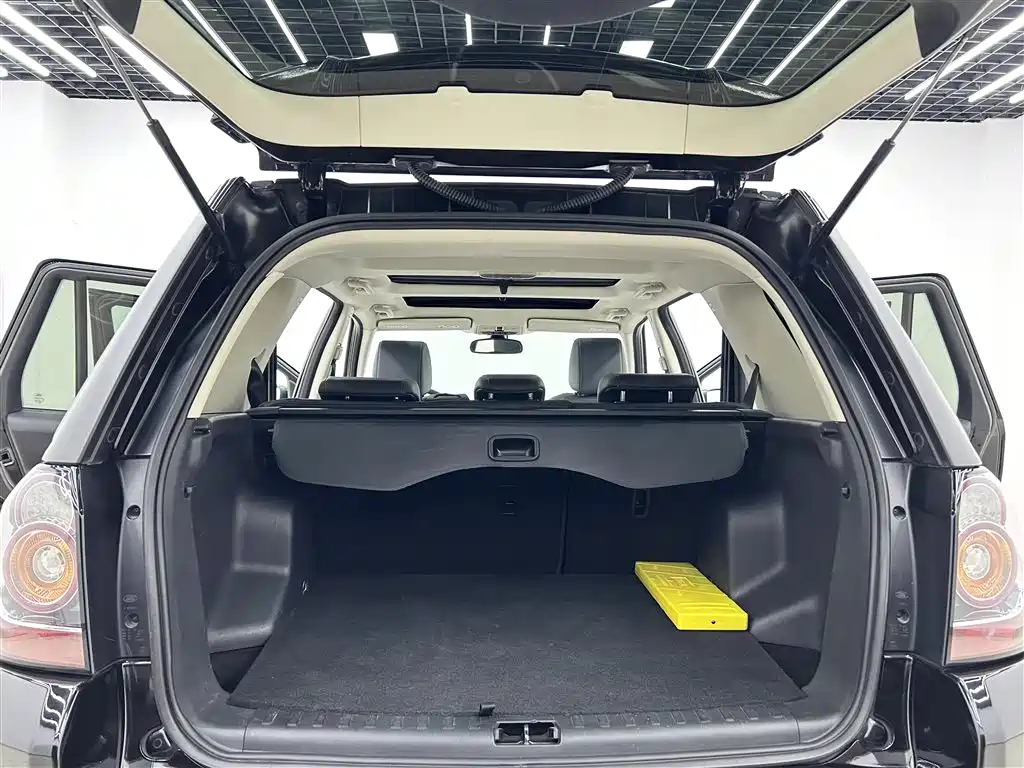 Land Rover Freelander 2 2013 — фото 17