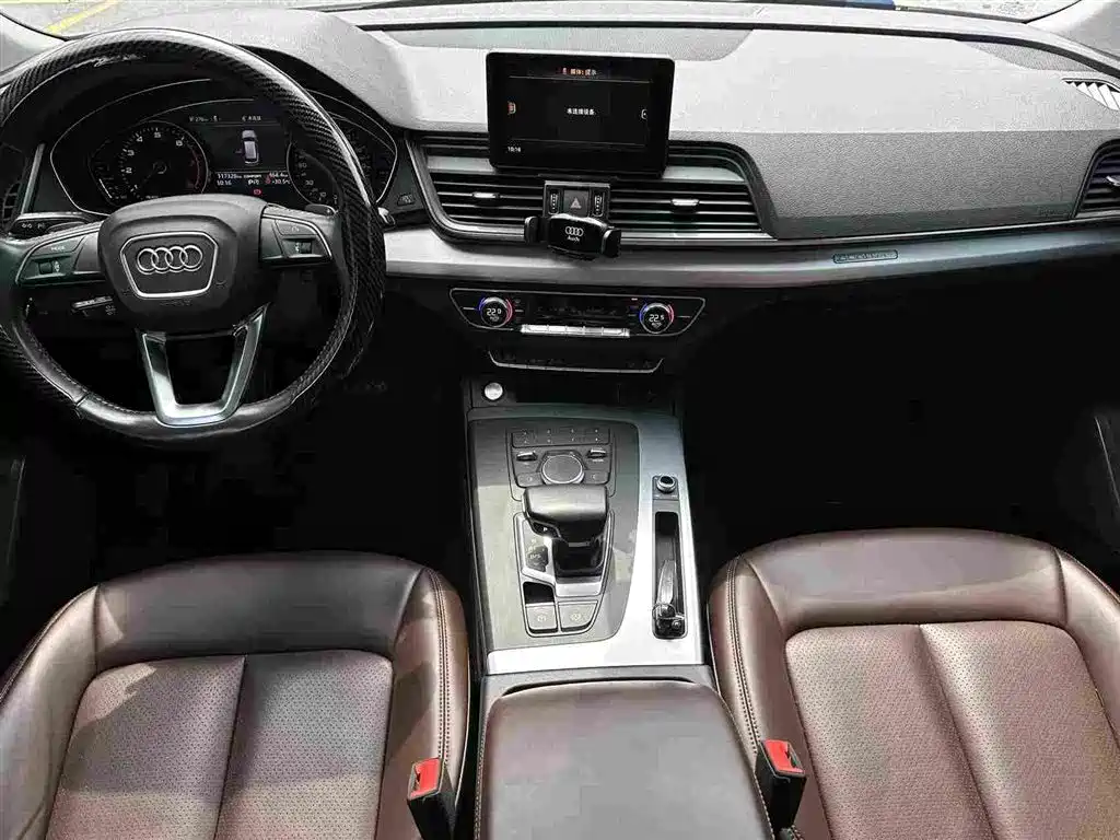 Audi Q5L 2019 — фото 6